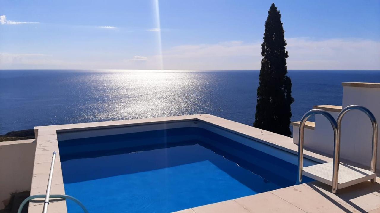 Blu Suite Cottage Sul Mare E Swimming Pool Триказе Екстериор снимка